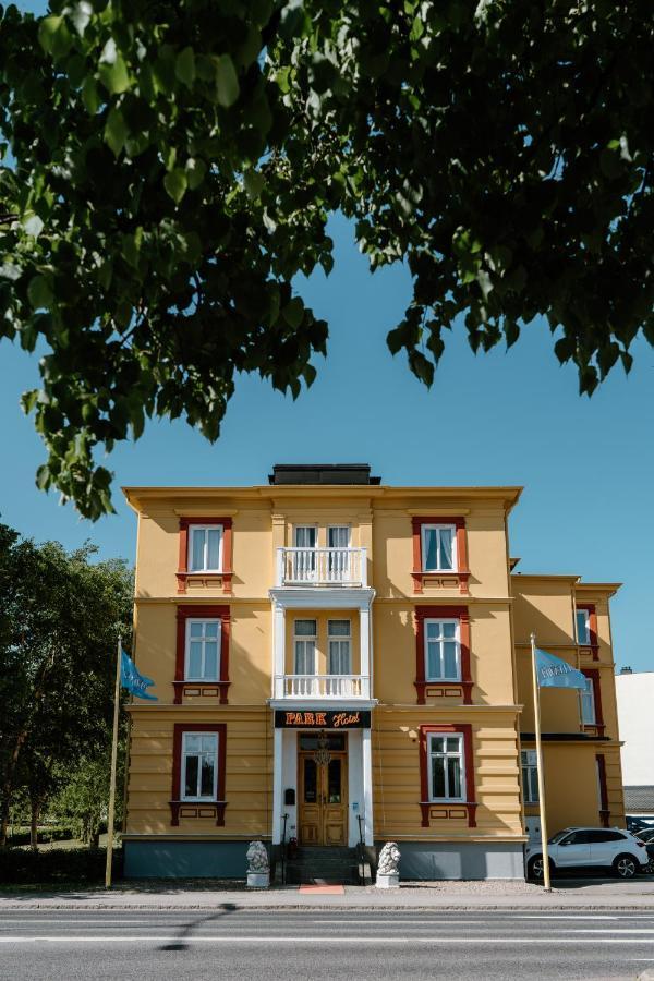 Park Hotel Linkoeping Fawlty Towers Экстерьер фото
